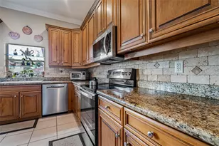 16400 NW 15th St, Pembroke Pines, FL 33028 - Photo 38