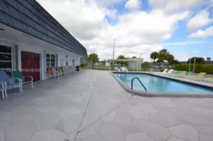 2886 E Fernley Dr, West Palm Beach, FL 33415 - Photo 28