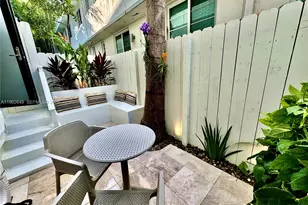 325 Meridian Ave, Miami Beach, FL 33139 - Photo 34