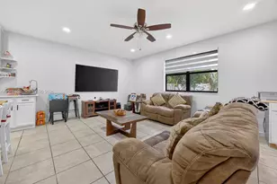 3669 SE 2nd Ct, Homestead, FL 33033 - Photo 12