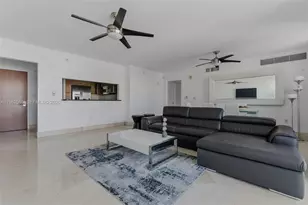 31 SE 5th St, Miami, FL 33131 - Photo 8