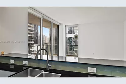 1050 Brickell Ave #2620, Miami, FL 33131 - Photo 8