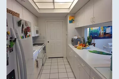 9725 NW 52nd St #408, Doral, FL 33178 - Photo 6