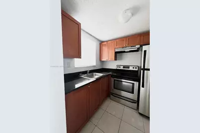 4251 NW 5th St #114, Plantation, FL 33317 - Photo 2