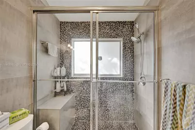 2260 W Discovery Cir W, Deerfield Beach, FL 33442 - Photo 30