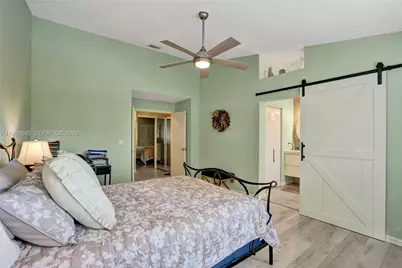 2260 W Discovery Cir W, Deerfield Beach, FL 33442 - Photo 36