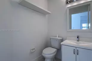 109 Gables Blvd, Weston, FL 33326 - Photo 6