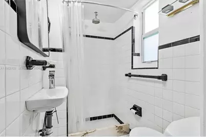 318 NE 105th St, Miami Shores, FL 33138 - Photo 22