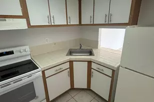 801 NW 47th Ave, Miami, FL 33126 - Photo 6