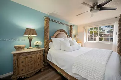 61 NW 110th Ave, Plantation, FL 33324 - Photo 4