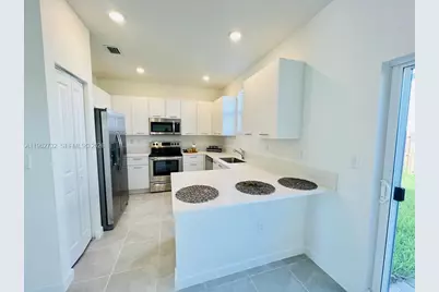 12612 NW 23rd Pl, Miami, FL 33167 - Photo 6