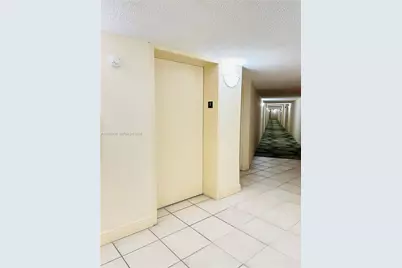 800 Parkview Dr #912, Hallandale Beach, FL 33009 - Photo 8