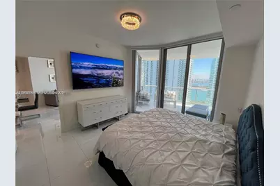 851 NE 1st Ave #3903, Miami, FL 33132 - Photo 8