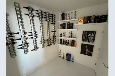 851 NE 1st Ave #3903, Miami, FL 33132 - Photo 14