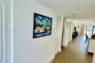 439 Lakeview Dr, Weston, FL 33326 - Photo 4