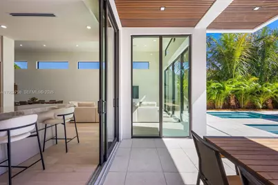 290 NW 48th St, Miami, FL 33127 - Photo 54