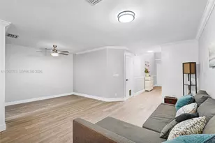 2149 W Discovery Cir W, Deerfield Beach, FL 33442 - Photo 8