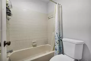 2149 W Discovery Cir W, Deerfield Beach, FL 33442 - Photo 44