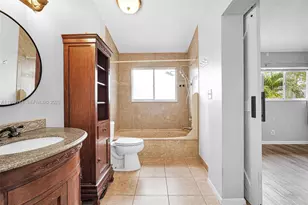2149 W Discovery Cir W, Deerfield Beach, FL 33442 - Photo 32