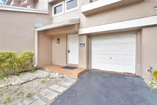 2149 W Discovery Cir W, Deerfield Beach, FL 33442 - Photo 2