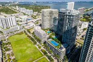 121 NE 34th St, Miami, FL 33137 - Photo 48