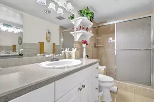 4160 Inverrary Dr, Lauderhill, FL 33319 - Photo 14