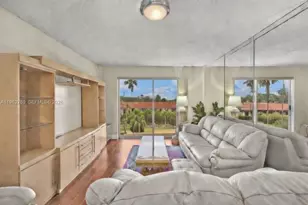 4160 Inverrary Dr, Lauderhill, FL 33319 - Photo 4