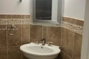 1201 NE 191st St, Miami, FL 33179 - Photo 2