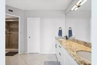 19195 NE 36th Ct #1010, Aventura, FL 33180 - Photo 20