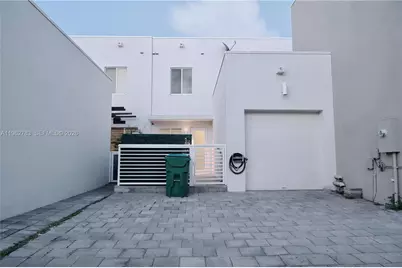 6472 NW 103rd Pl, Doral, FL 33178 - Photo 14