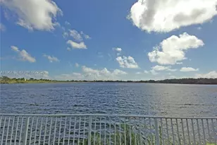 2811 N Oakland Forest Dr, Oakland Park, FL 33309 - Photo 22