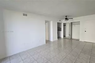 8320 NW 8th St, Miami, FL 33126 - Photo 8