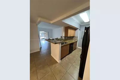 231 SW 116th Ave #19202, Pembroke Pines, FL 33025 - Photo 6