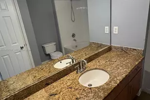 231 SW 116th Ave, Pembroke Pines, FL 33025 - Photo 16