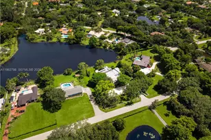 11000 SW 25th St, Davie, FL 33324 - Photo 44