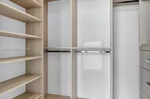 88 SW 7th St, Miami, FL 33130 - Photo 22