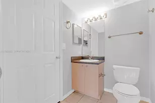 2586 Centergate Dr, Miramar, FL 33025 - Photo 26