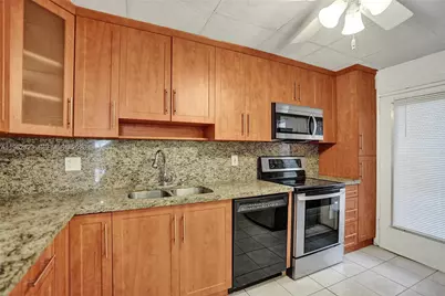 3051 NW 46th Ave #101, Lauderdale Lakes, FL 33313 - Photo 10