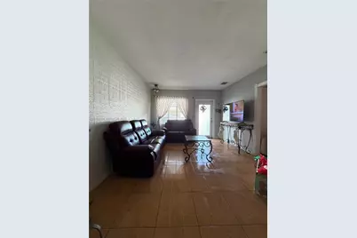 2460 NW 33rd St, Miami, FL 33142 - Photo 4