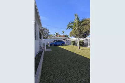 2460 NW 33rd St, Miami, FL 33142 - Photo 2
