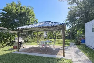 2460 NW 33rd St, Miami, FL 33142 - Photo 34