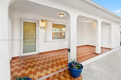 6365 SW 33rd St, Miami, FL 33155 - Photo 2