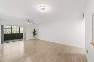 8851 N New River Canal Rd, Plantation, FL 33324 - Photo 10