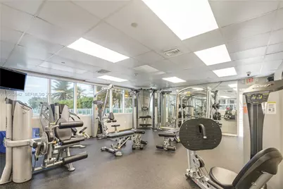 19201 Collins Ave #439, Sunny Isles Beach, FL 33160 - Photo 14