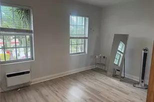 637 12th St, Miami Beach, FL 33139 - Photo 18