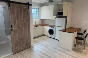 637 12th St, Miami Beach, FL 33139 - Photo 6