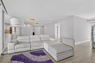 3370 Hidden Bay Dr, Aventura, FL 33180 - Photo 12