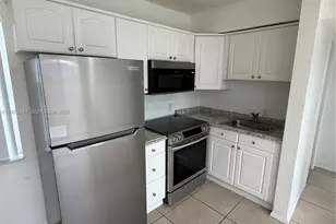 830 SW 6th St, Hallandale Beach, FL 33009 - Photo 2