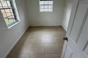 830 SW 6th St, Hallandale Beach, FL 33009 - Photo 8