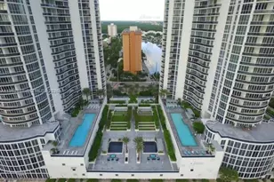 16001 Collins Ave, Sunny Isles Beach, FL 33160 - Photo 2